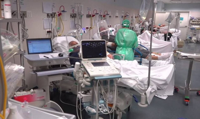 Κορονοϊός: Σοκαριστικές εικόνες από νοσοκομείο του Μπέργκαμο - «Τώρα ξέρετε τι αντιμετωπίζετε»