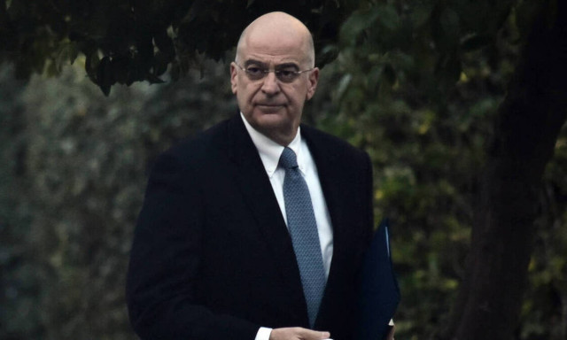 Κορονοϊός: Επικοινωνία Δένδια με τον Κινέζο υπουργό Εξωτερικών	 