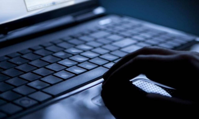 Σοκ στην Κέρκυρα: Χειροπέδες σε μαθητές γυμνασίου για υπόθεση πορνογραφίας