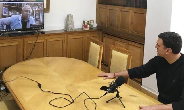 Κορονοϊός στην Ελλάδα: Τηλεδιάσκεψη Κικίλια – Βαλτά για τα φαρμακεία 