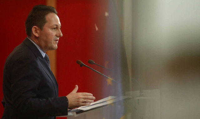  Πέτσας: Συνιστά αντικοινωνική συμπεριφορά η επιλογή συμπολιτών μας να μετακινηθούν στην επαρχία