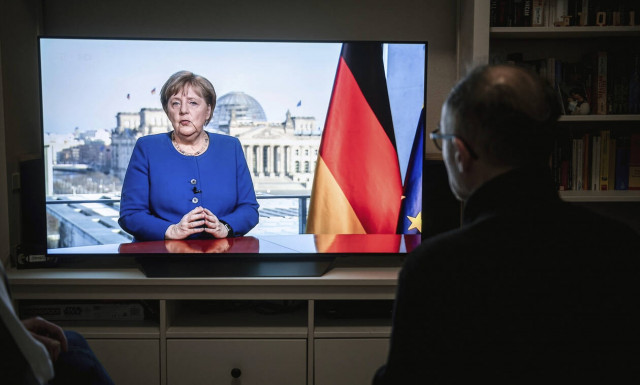 Κορονοϊός Γερμανία: Στο σούπερ μάρκετ η Καγκελάριος Άγγελα Μέρκελ