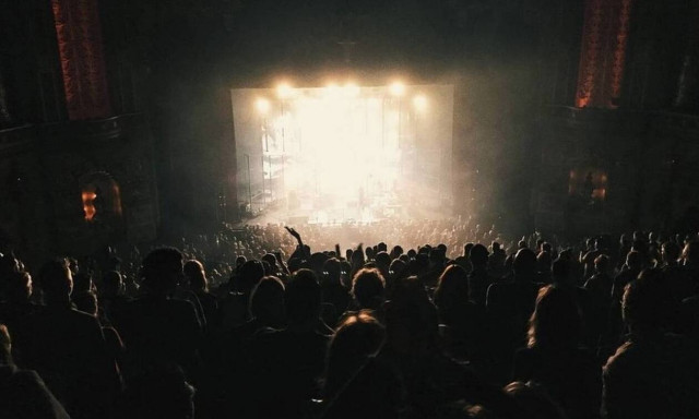 Συγκίνηση: Πέθανε τραγουδιστής - θρύλος της παγκόσμιας μουσικής σκηνής 