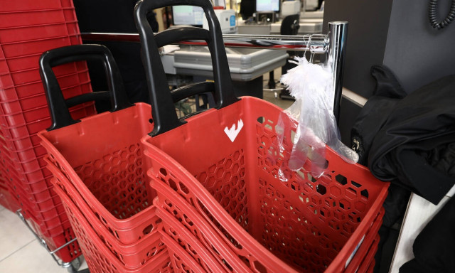 Βόλος: Τις έπιασαν να κλέβουν σε σούπερ μάρκετ - Η απίστευτη δικαιολογία τους