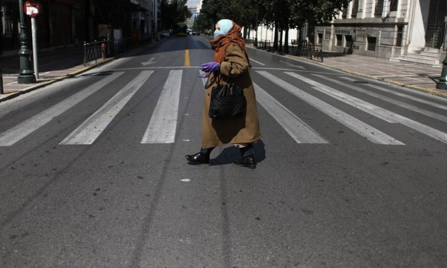 Κορονοϊός – Απαγόρευση κυκλοφορίας: Κρίσιμες οι επόμενες ώρες – Έτοιμο το σχέδιο της κυβέρνησης 