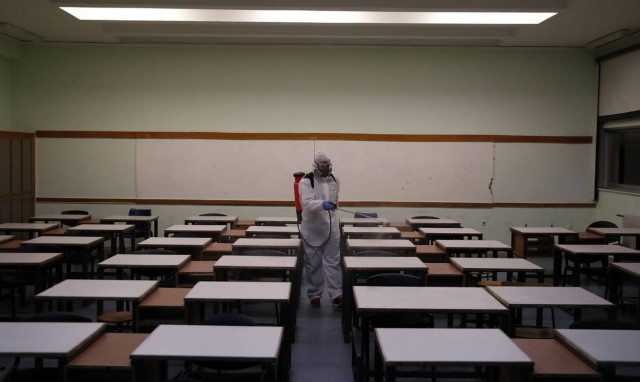 Πρύτανης του ΕΚΠΑ: «Ο νέος κορονοϊός εμφανίζει και γαστρεντερικά συμπτώματα»