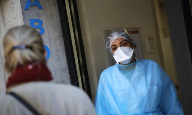 Κορονοϊός: Μήπως έχεις τον ιό και δεν το ξέρεις; Το πρώτο σημάδι σε ασυμπτωματικούς ασθενείς