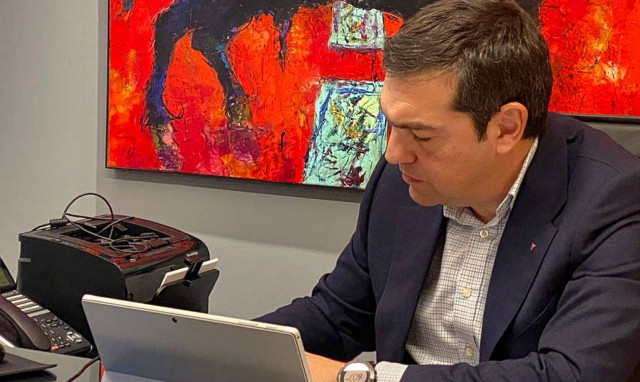 Τσίπρας με βίντεο στο Facebook: Εμείς μένουμε σπίτι, η Πολιτεία να αναλάβει τις ευθύνες της