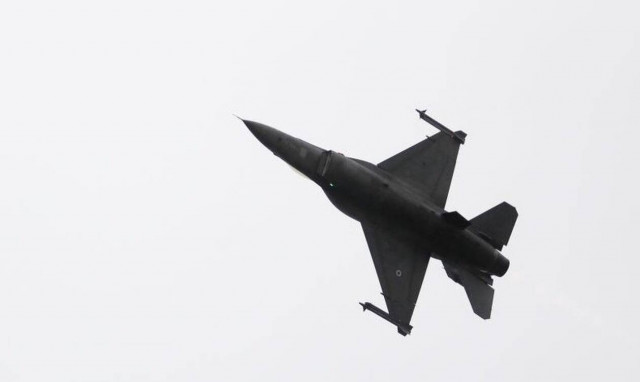 Μαχητικά F-16 πάνω από την Αθήνα: Τι συμβαίνει; 