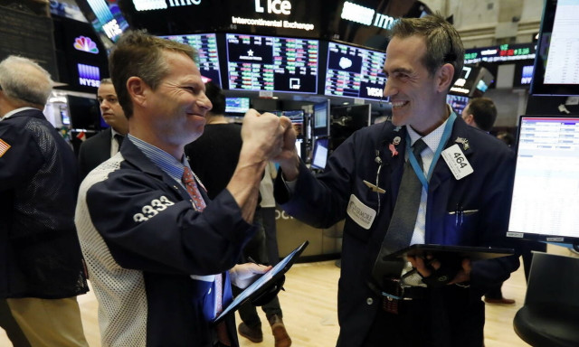 Κορονοϊός: «Ράλι» ανόδου με ρεκόρ 90ετίας στη Wall Street - Νέα άνοδος για το πετρέλαιο