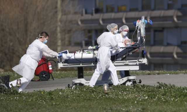 Κορονοϊός - Συναγερμός στη Γαλλία: Τέθηκε σε κατάσταση «υγειονομικής έκτακτης ανάγκης»