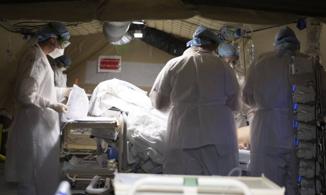 Κορονοϊός - Γαλλία: Στους 1.331 οι θάνατοι, ξεπέρασαν τις 25.000 τα κρούσματα