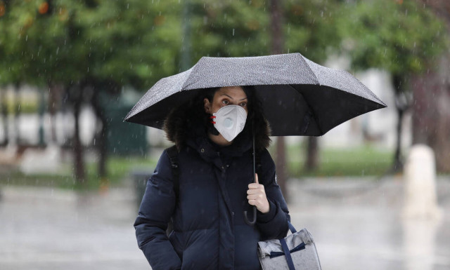 Καιρός: Ραγδαία επιδείνωση τις επόμενες ώρες - Καταιγίδες, χιόνια και ισχυροί άνεμοι 