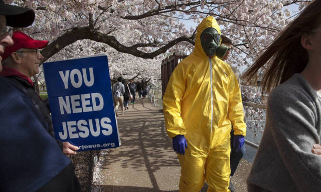 Ο κοροναϊός και η… πανδημία επικίνδυνων προφητειών για την Αποκάλυψη 