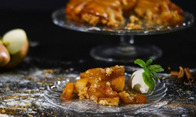 Η συνταγή της ημέρας: Ανάποδη τάρτα με μήλα