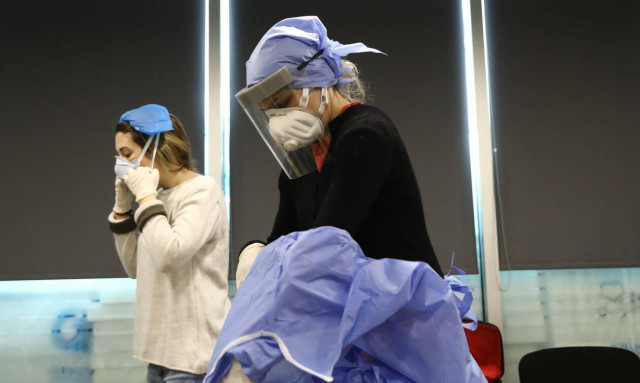 Κορονοϊός: Ξεκίνησε η παραγωγή φαρμάκου από χλωροκίνη στην Ελλάδα