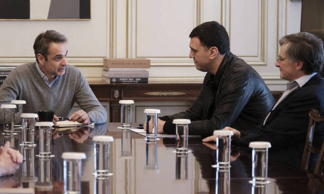 Δημοσκόπηση: Εμπιστοσύνη στους χειρισμούς Μητσοτάκη - Ποιοι είναι οι αποτελεσματικοί υπουργοί