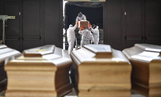 Κορονοϊός: Έχει «δρόμο» μπροστά της η Ιταλία – Πότε κορυφώνεται  η επιδημία