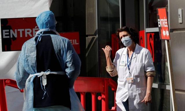 Κορονοϊός: Θρήνος για την 16χρονη Ζουλί - Υποβλήθηκε σε τρία τεστ και πέθανε από κορονοϊό