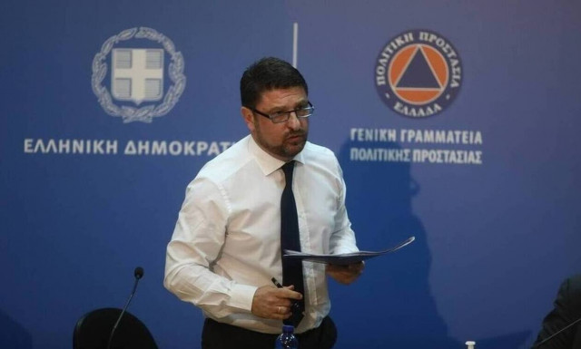 Κορονοϊός: Οργισμένος ο Χαρδαλιάς - «Σταματήστε να λέτε ότι έσπασαν τα υδραυλικά στα εξοχικά»