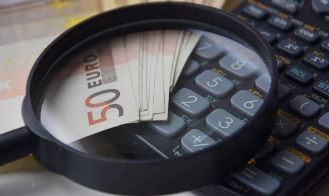 Κορονοϊός: Ποιοι δικαιούνται έκπτωση φόρου 25% 