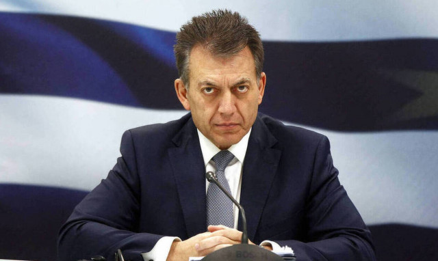 Labour Min Vroutsis announces economic measures for professionals