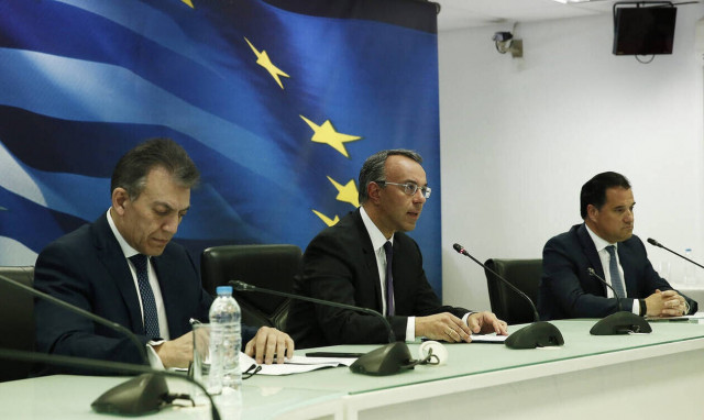 Greek gov't presents fourth package of economic support measures