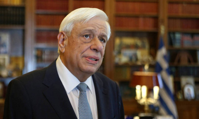 Παυλόπουλος για Γλέζο: Έφυγε ένας υπερασπιστής της Δημοκρατίας και της Ελευθερίας