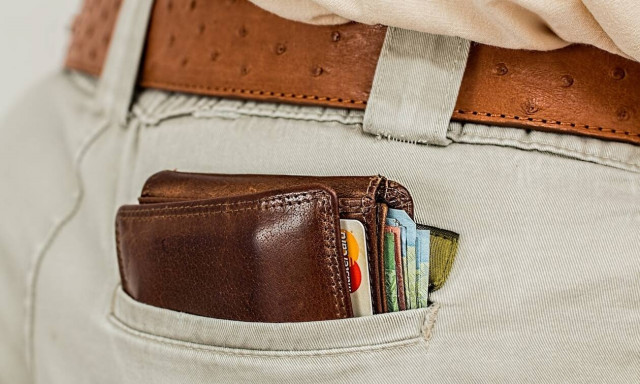 Κορονοϊός- Επίδομα 800 ευρώ: Πώς και πότε θα πάρουν οι εργαζόμενοι τα χρήματα