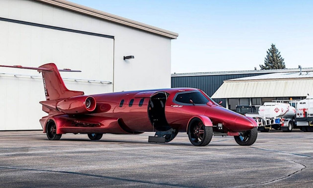 Ποιος θα αγοράσει αυτή την απίστευτη Limo-Jet;