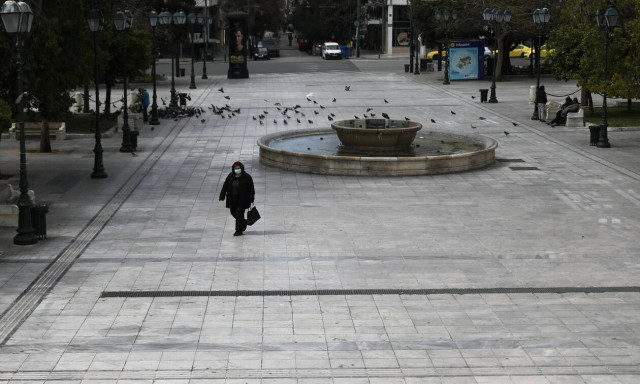 Πότε θα δούμε φως στο «τούνελ της επιδημίας» – Οι προβλέψεις για την επιστροφή στην κανονικότητα