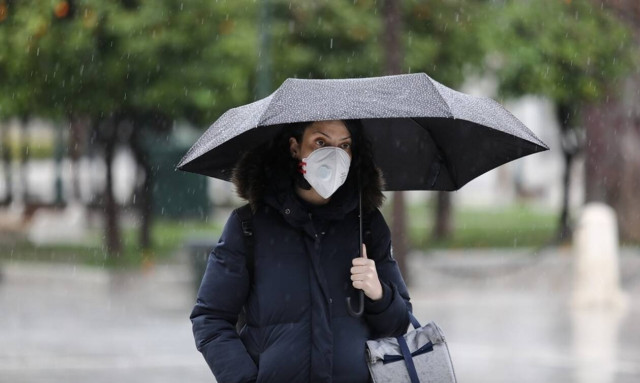 Καιρός: Βροχές και καταιγίδες την Παρασκευή (3/4) - Αναλυτική πρόγνωση (χάρτες)