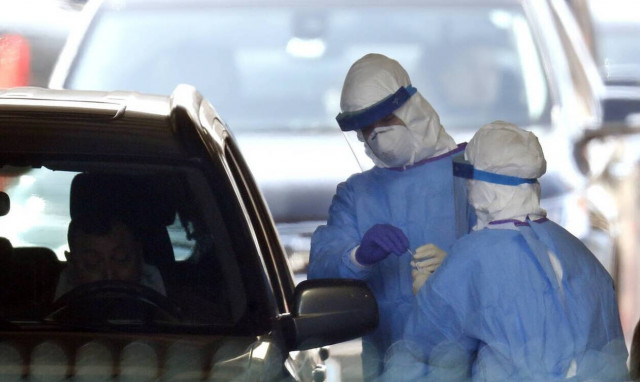 Κορονοϊός: Ο φονικός ιός χτυπά και τον εγκέφαλο - Τα άγνωστα συμπτώματα (pics)