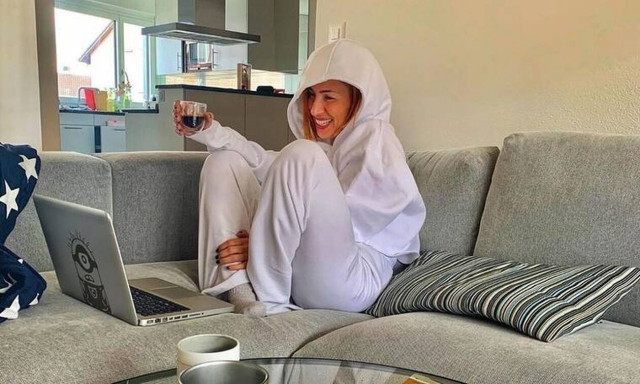 Μαρία Ηλιάκη: Ξεπατώθηκε στις δουλειές του σπιτιού 