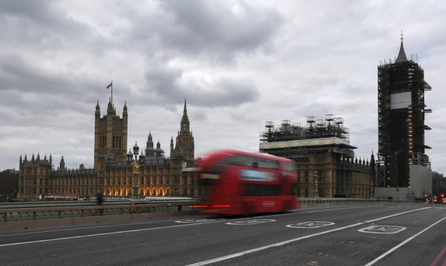 Κορονοϊός: «Χαροπαλεύει» στην Εντατική η Ευρώπη - Πάνω από 40.000 νεκροί - Ασύλληπτo δράμα