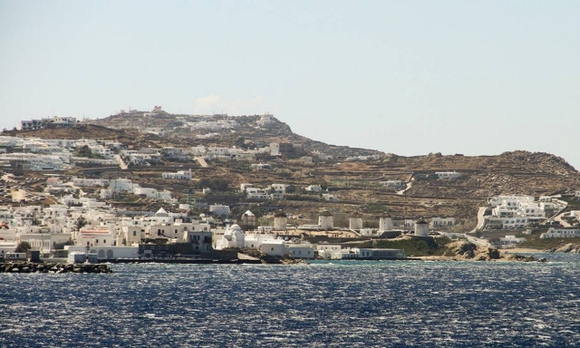 Κορονοϊός: Γνωστή αγιογράφος το δεύτερο κρούσμα στη Μύκονο