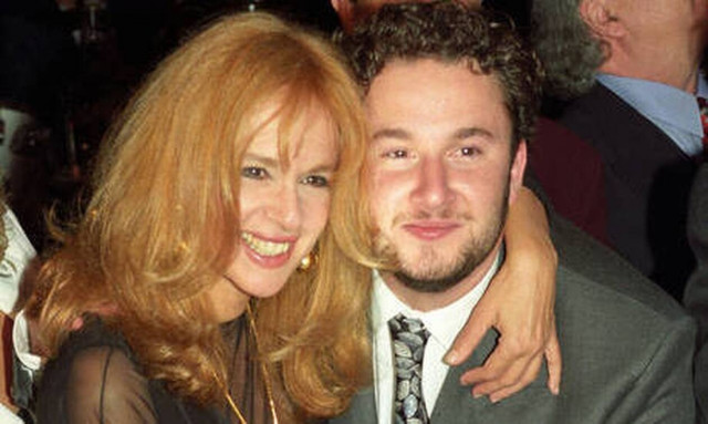 Αλίκη Βουγιουκλάκη: Η απίστευτη αποκάλυψη και οι φωτογραφίες που δεν είχαμε ξαναδεί ποτέ (pics+vid)