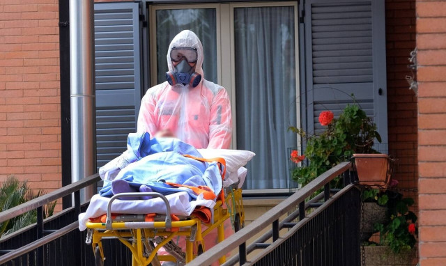 Κορονοϊός - Σύψας: Πότε θα «χτυπήσει» για δεύτερη φορά ο ιός την Ελλάδα