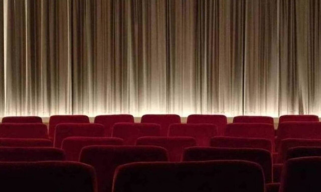 Θλίψη: Πέθανε από κορονοϊό διάσημος ηθοποιός (pics)