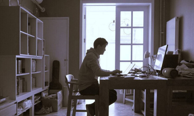 Κορονοϊός: Ψυχολογική υποστήριξη κι συμβουλευτική των γονέων και των παιδιών μέσω της γραμμής 1110