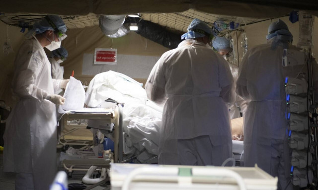 Εφιάλτης: Μακάβριο ρεκόρ για την Γαλλία: 1.427 νεκροί το τελευταίο 24ωρο από τον κορονοϊό