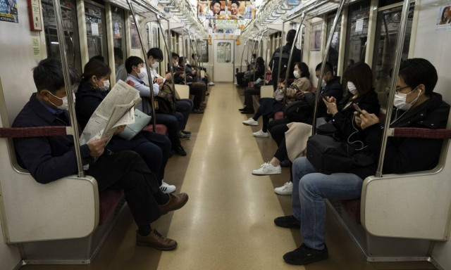 Κορονοϊός - Προσοχή: Ο ΠΟΥ προειδοποιεί - «Δεν πρέπει να χαλαρώσουν πρόωρα τα μέτρα»