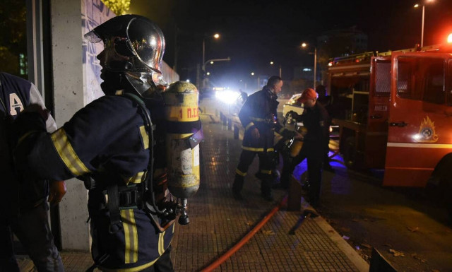   Μεγάλη πυρκαγιά σε κατάστημα στη Λαχαναγορά του Ρέντη