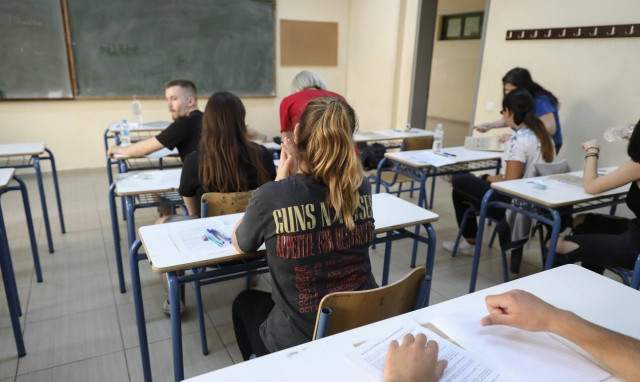 Κορονοϊός - Κεραμέως: Μόνο έτσι θα γίνουν οι Πανελλήνιες 2020 το Σεπτέμβριο 