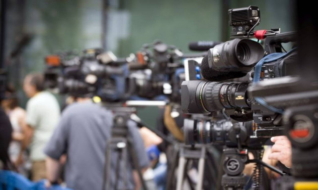 Σάλος στο διαδίκτυο: Η φωτογραφία που εκθέτει τα ελληνικά reality (pics)