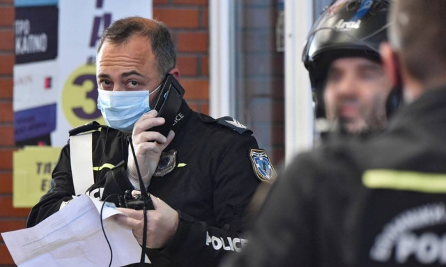 Συναγερμός στη Λάρισα: Σε καραντίνα οικισμός Ρομά μετά από δεκάδες κρούσματα