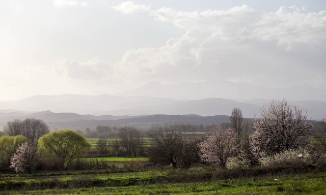 Καιρός τώρα: Βελτιωμένη η Πέμπτη με άνοδο της Θερμοκρασίας (pics)