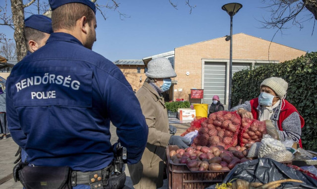 Κορονοϊός Ουγγαρία: Επ’ αόριστον παράταση της απαγόρευσης κυκλοφορίας ανακοίνωσε ο πρωθυπουργός