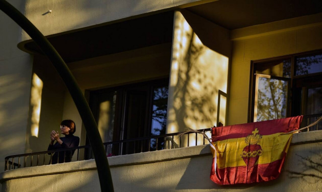 Κορονοϊός Ισπανία: Παραθαλάσσιες πόλεις οχυρώνονται για να εμποδίσουν την άφιξη τουριστών