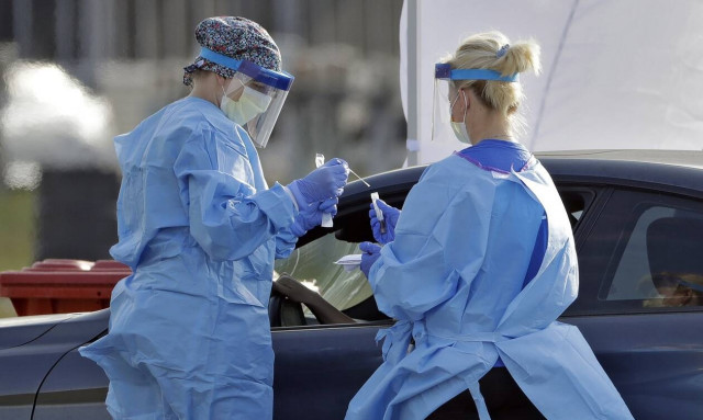 Κορονοϊός - Δραματική προειδοποίηση Έλληνα καθηγητή για την άρση του lockdown στη χώρα μας